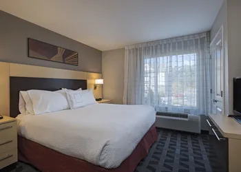 TownePlace Suites Fayetteville Cross Creek hotel thumbnail 4