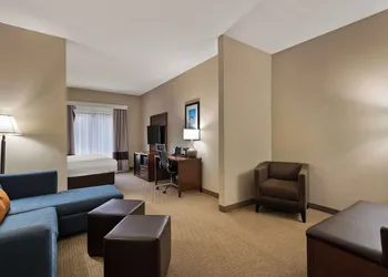 Comfort Suites Hummelstown - Hershey hotel thumbnail 5