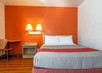 Motel 6 Palm Springs, CA - East - Palm Canyon hotel thumbnail 5