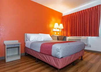 Motel 6 Palm Springs, CA - East - Palm Canyon hotel thumbnail 6