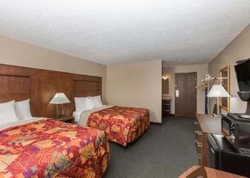 Days Inn by Wyndham Pierre hotel thumbnail 5