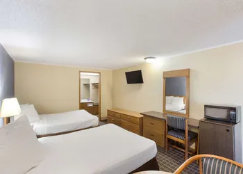 Knights Inn Ashland hotel thumbnail 6