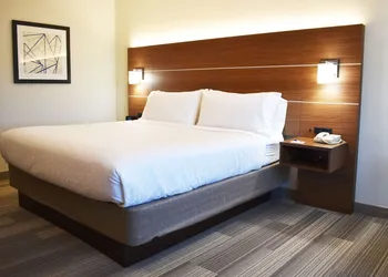 Holiday Inn Express & Suites Albany by IHG hotel thumbnail 5