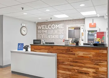 Hampton Inn Cleveland-Westlake hotel thumbnail 3
