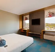 Aloft by Marriott Birmingham Soho Square hotel detail image 4