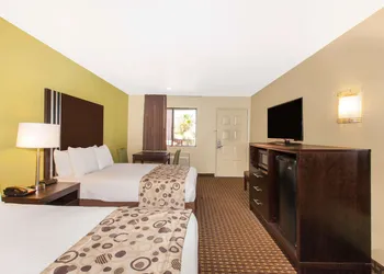 Days Inn by Wyndham San Jose Airport hotel thumbnail 4