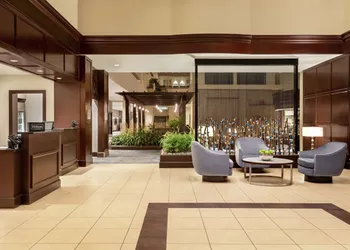 Embassy Suites by Hilton Boston Waltham hotel thumbnail 3