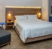 Holiday Inn Express Hotel & Suites Roseville-Galleria Area by IHG hotel detail image 5