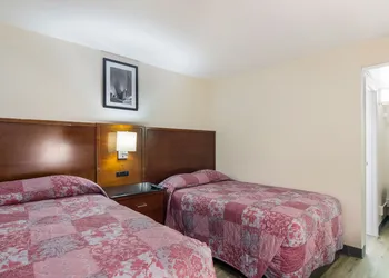 Rodeway Inn Greeley hotel thumbnail 6