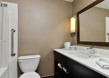 Holiday Inn Express & Suites Edmonton International Airport by IHG hotel thumbnail 4