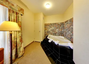 Holiday Inn Express & Suites Edmonton International Airport by IHG hotel thumbnail 6