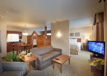 Holiday Inn Purdue - Fort Wayne by IHG hotel thumbnail 6