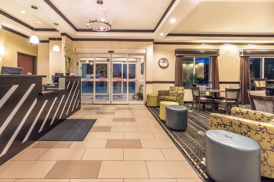 Days Inn & Suites by Wyndham Mineral Wells hotel detail image 2