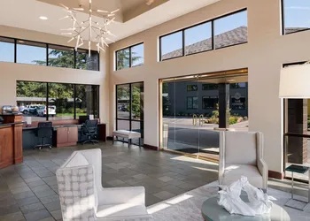 Best Western New Oregon hotel thumbnail 2