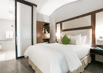 Almond Tree Inn Hotel - Adults Only hotel thumbnail 4