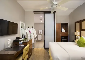 Almond Tree Inn Hotel - Adults Only hotel thumbnail 5