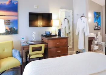 Almond Tree Inn Hotel - Adults Only hotel thumbnail 7