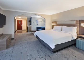 Holiday Inn Express Sumter by IHG hotel thumbnail 8