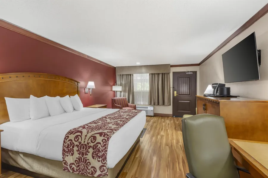 Best Western Plus Greenwell Inn hotel detail image 6