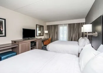 Hampton Inn Clifton Park hotel thumbnail 8