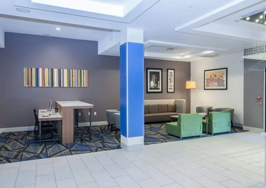 Holiday Inn Express Hotel & Suites Houston-Alvin by IHG hotel detail image 6