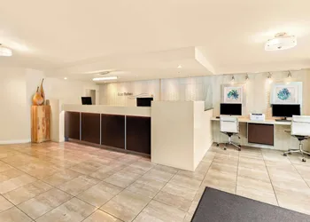Best Western Plus Inner Harbour hotel thumbnail 2