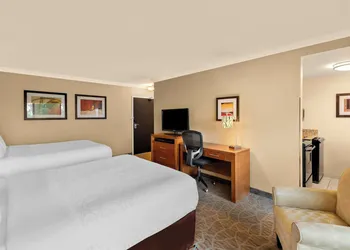 Best Western Plus Inner Harbour hotel thumbnail 6
