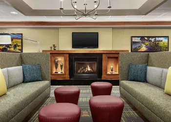 Hampton Inn & Suites Frederick-Fort Detrick hotel thumbnail 2