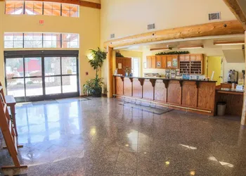 Murphys Suites hotel thumbnail 3