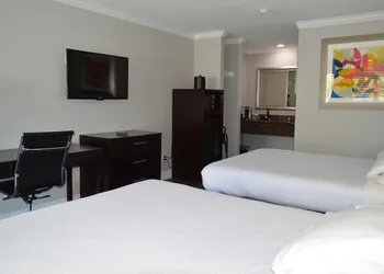 Fairview Inn and Suites hotel thumbnail 5