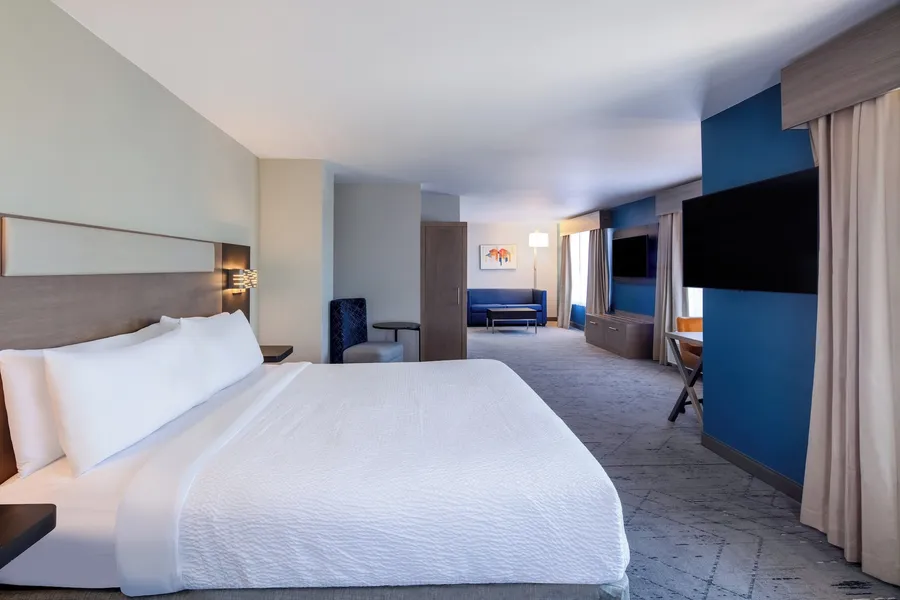 Holiday Inn Express and Suites Turlock by IHG hotel detail image 2