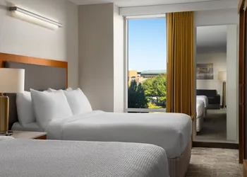SpringHill Suites by Marriott Indianapolis Downtown hotel thumbnail 3