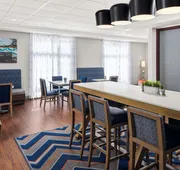 Hampton Inn Fairmont hotel detail image 4