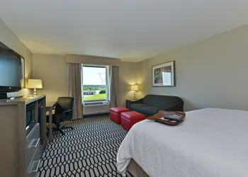 Hampton Inn Middletown hotel thumbnail 5