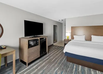 Hampton Inn Middletown hotel thumbnail 7