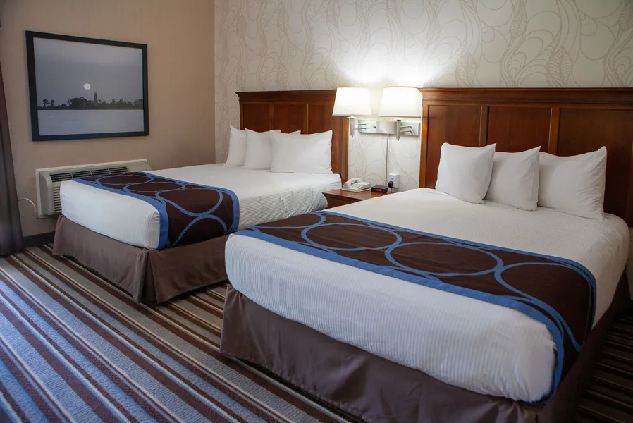 Super 8 by Wyndham Port Elgin hotel detail image 6