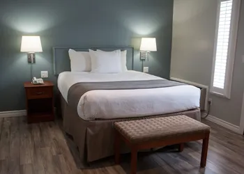 Super 8 by Wyndham Port Elgin hotel thumbnail 8