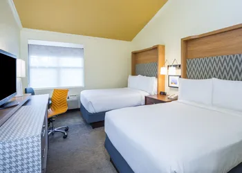 Holiday Inn Hyannis by IHG hotel thumbnail 2