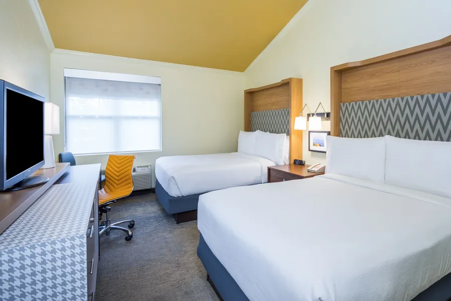 Holiday Inn Hyannis by IHG hotel detail image 2