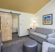 Holiday Inn Hyannis by IHG hotel detail image 4