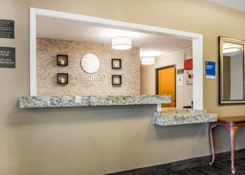Comfort Inn Ottawa Starved Rock Area hotel thumbnail 2