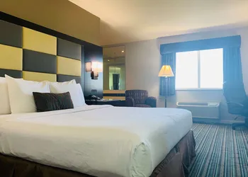 SureStay Plus Hotel by Best Western Redding hotel thumbnail 6