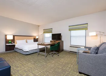 Hampton Inn & Suites East Lansing/Okemos hotel thumbnail 8