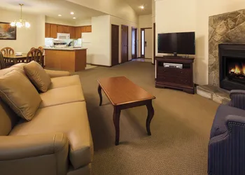 Club Wyndham Resort at Fairfield Mountains hotel thumbnail 7