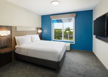 Holiday Inn Express & Suites Port St. Lucie West by IHG hotel thumbnail 6