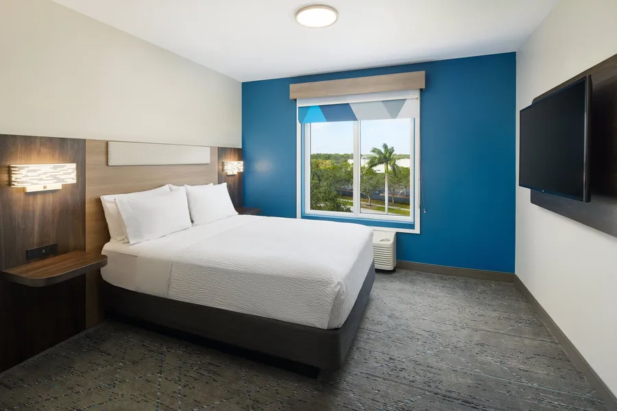 Holiday Inn Express & Suites Port St. Lucie West by IHG hotel detail image 6