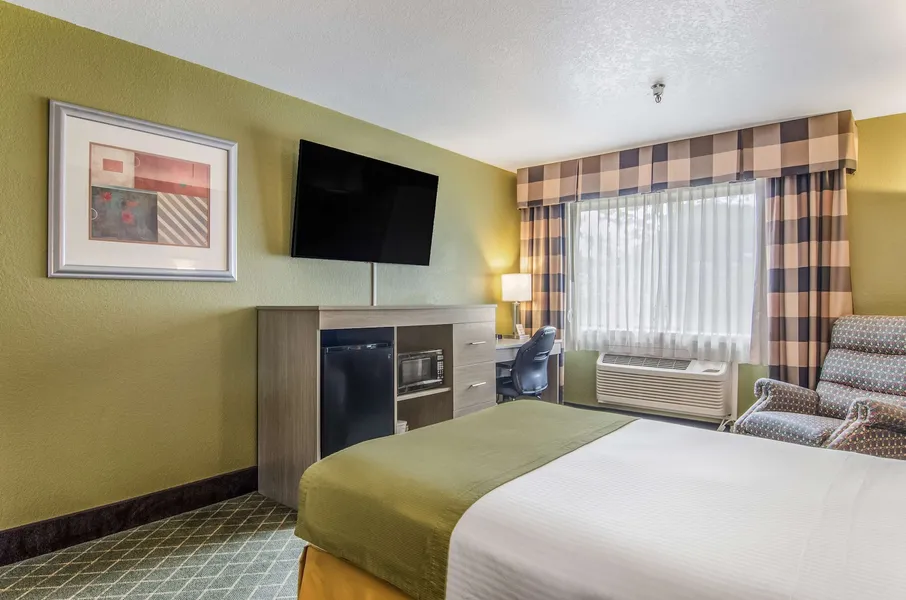 GuestHouse Inn & Suites Hotel Poulsbo hotel detail image 6