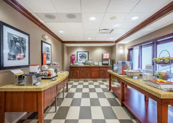 Hampton Inn Middletown hotel thumbnail 8