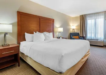 Comfort Inn & Suites Black River Falls I-94 hotel thumbnail 7