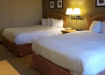 AmericInn by Wyndham Galesburg hotel thumbnail 5